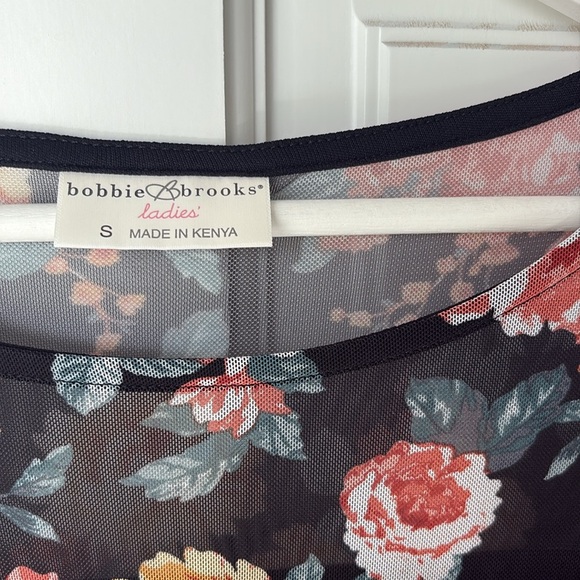 Bobbie Brooks Black Floral Blouse size small - Picture 2 of 5